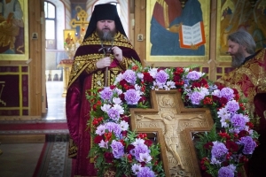 Воздвижение Честного Животворящего Креста Господня в Гуслицком монастыре