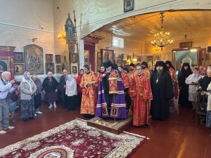Архиерейская служба на подворье монастыря в с. Рудня-Никитское